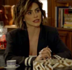 Novela “O Tempo Não Para”: Betina se interna para enganar Samuca
